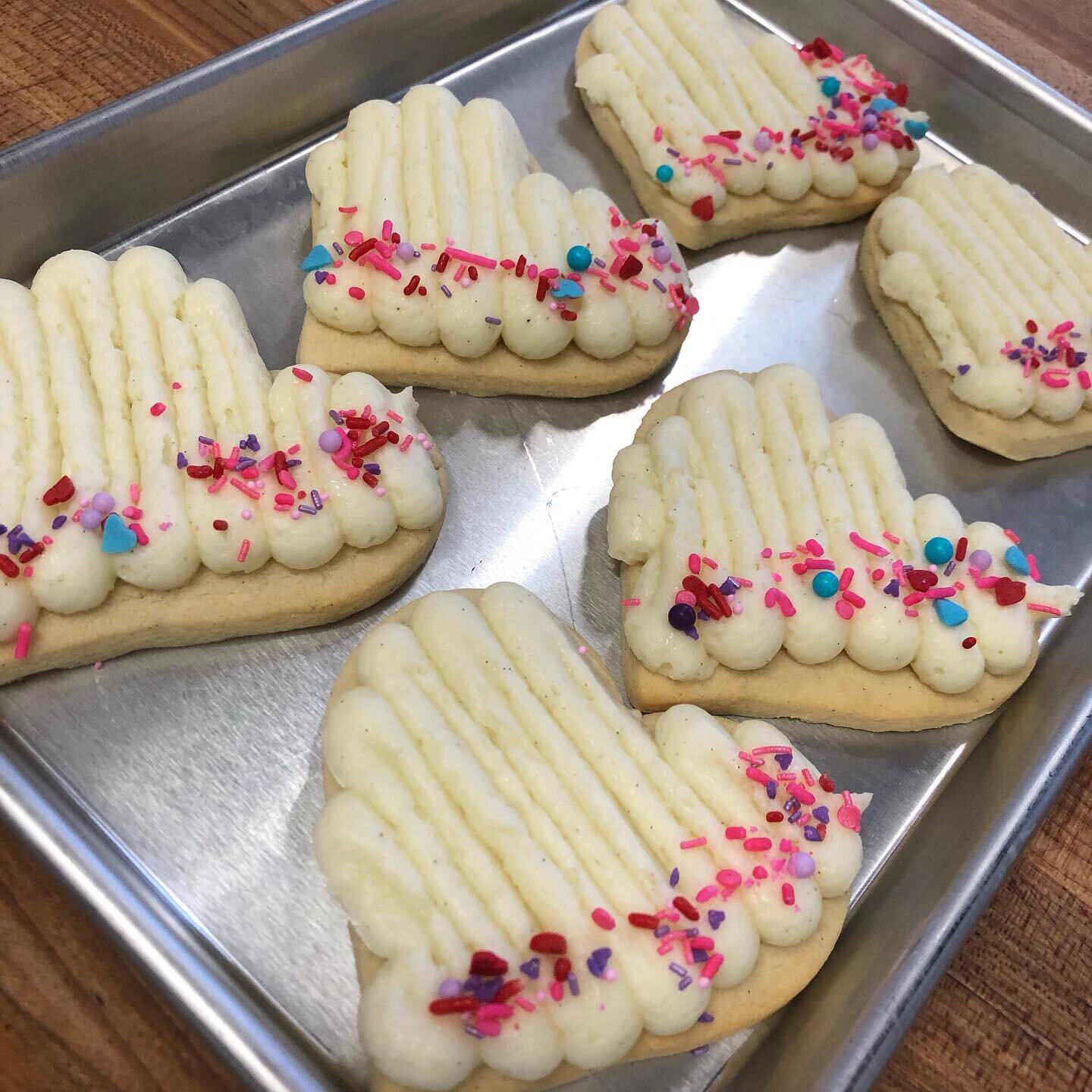 84528388_697068597491995_7948553192814411776_o.jpg